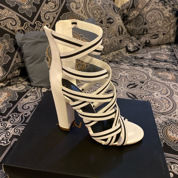 Heels - Picture 2 of 2